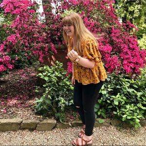 Meet your Posher, Emily